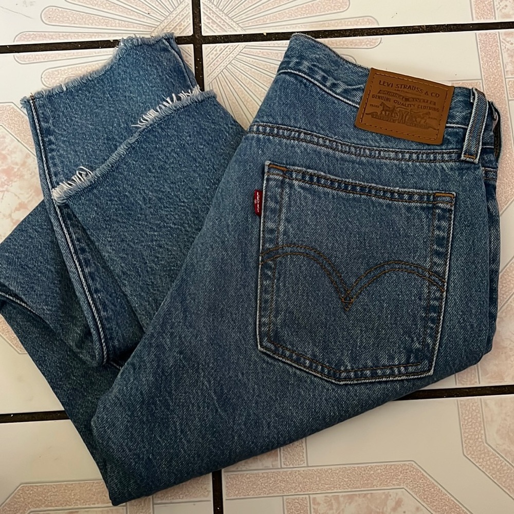 Levis wedge size 27